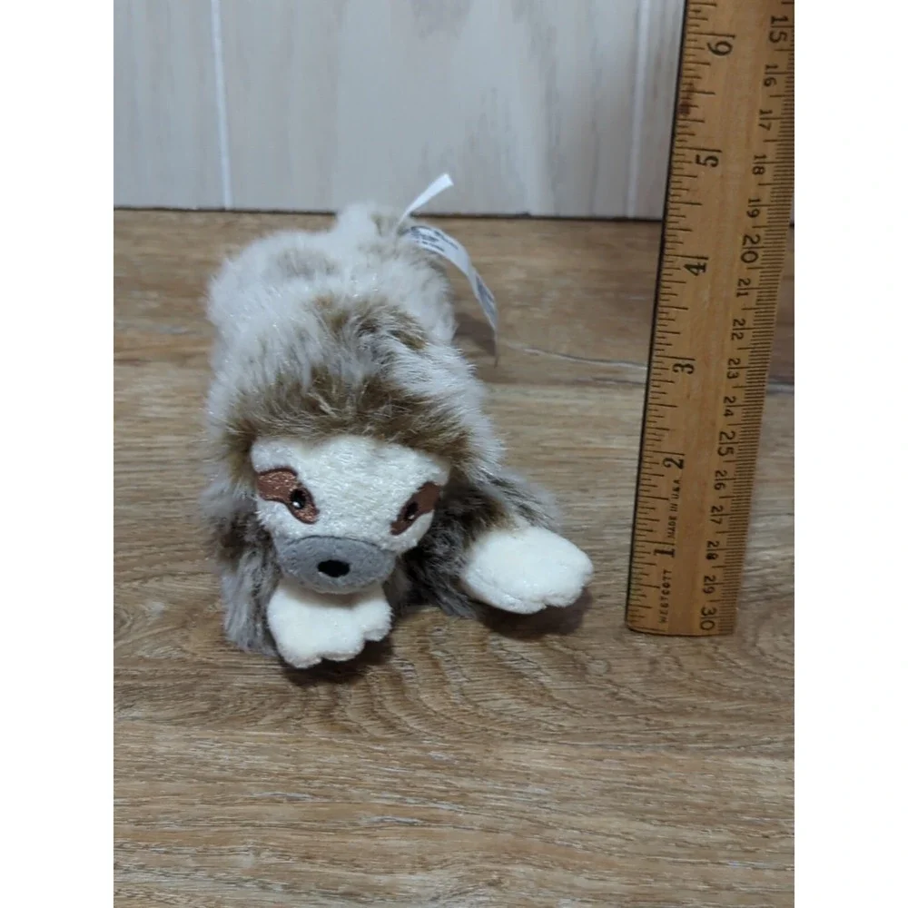 American Girl of the Year Lea Clark 2016 Three Toed Sloth Plush Pet - Picture 11 of 11